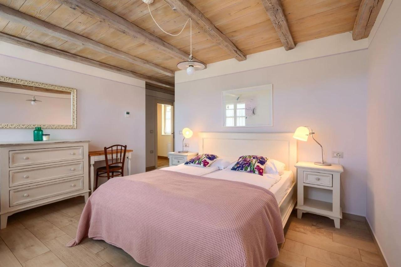 Cepljani Family Villa Elizabeta With Pool In Umag מראה חיצוני תמונה